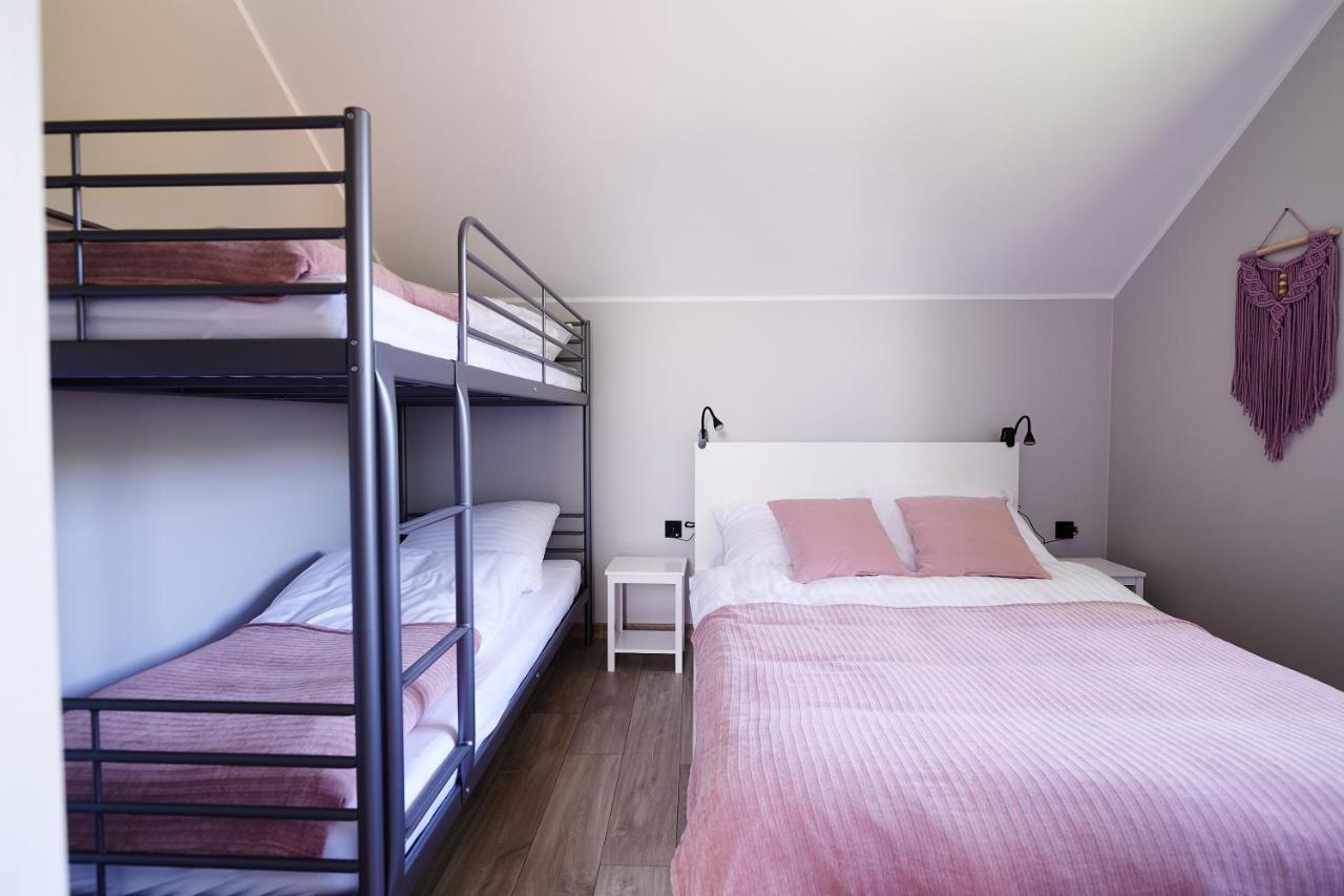 Dom Pod Jesionem Apartamento Jaroszowice Exterior foto