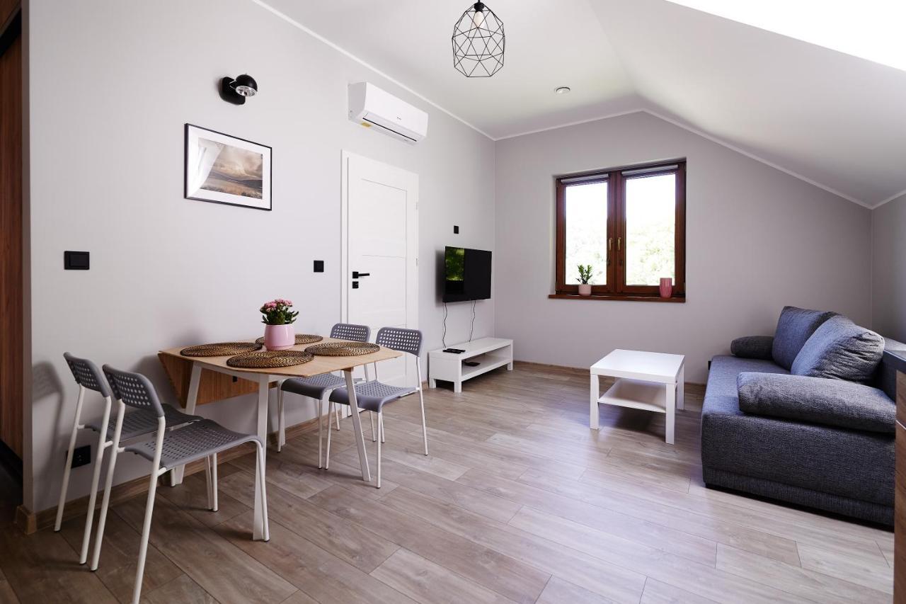 Dom Pod Jesionem Apartamento Jaroszowice Exterior foto