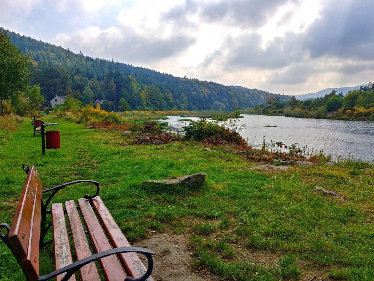 Dom Pod Jesionem Apartamento Jaroszowice Exterior foto